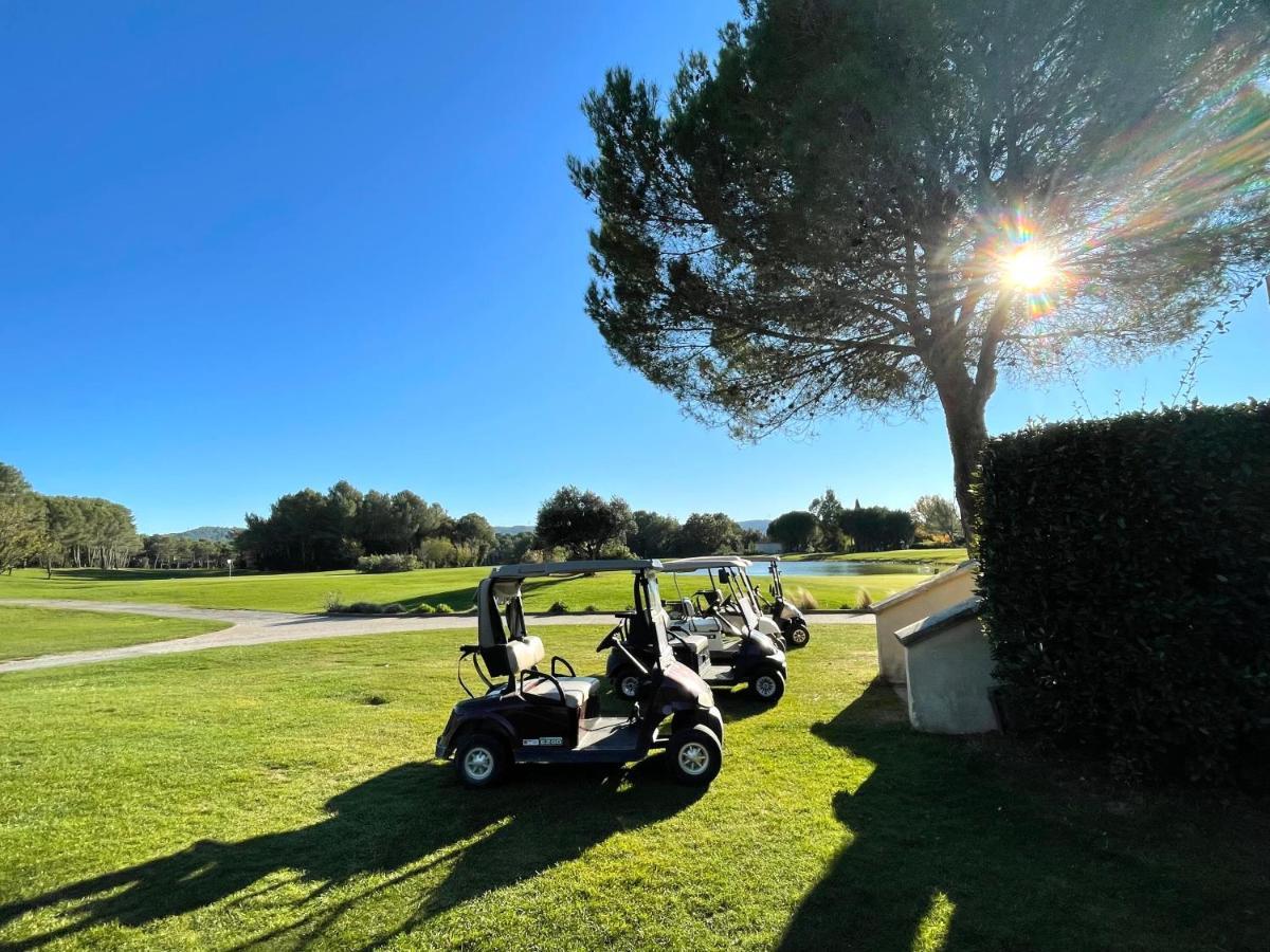 Appartement Golf De Pont Royal Mallemort Esterno foto