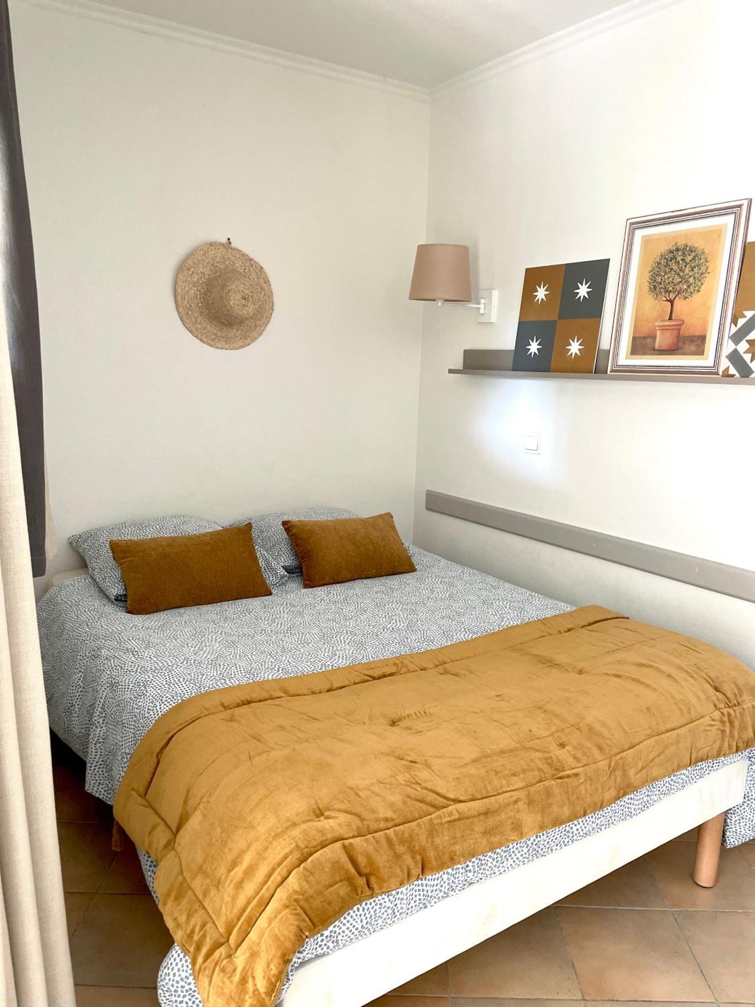 Appartement Golf De Pont Royal Mallemort Esterno foto